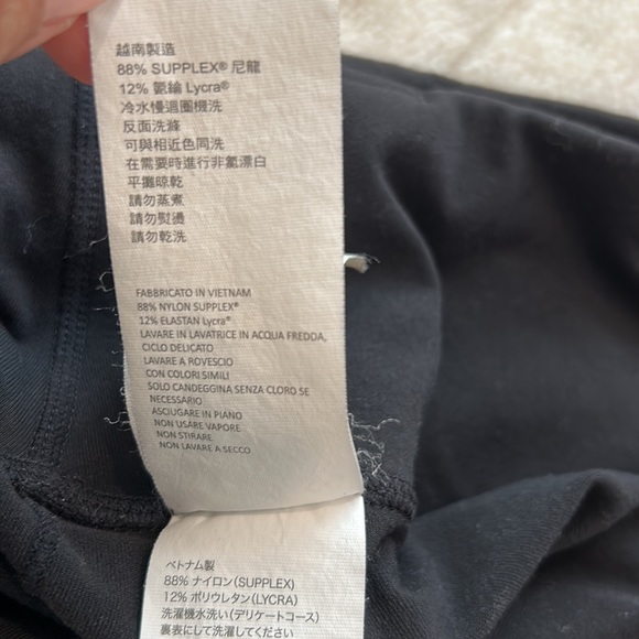 Prana Black Leggings, Size Medium - Picture 9 of 13